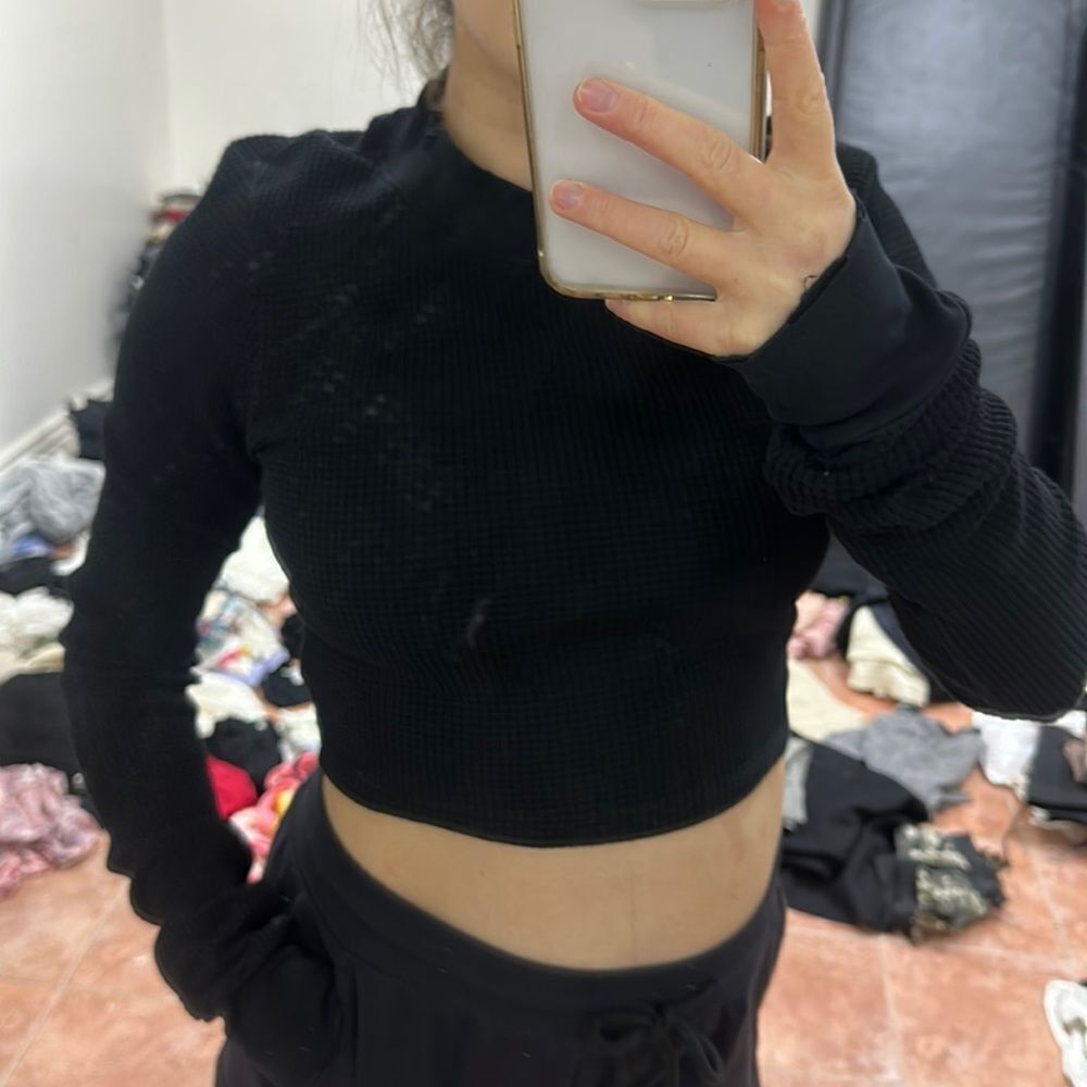 Cotton Citizen Black Ripped Crop T